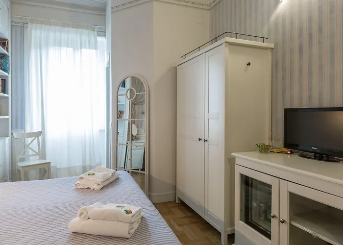 Piazza Del Popolo Nocleg ze śniadaniem Rzym