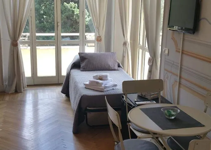 Piazza Del Popolo 4*