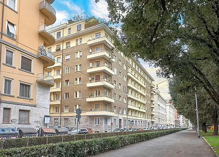 Piazza Del Popolo 4*